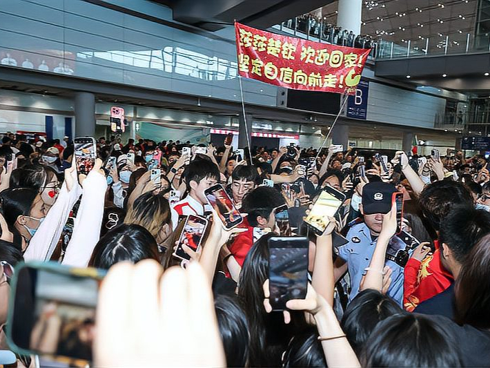 赛前亚特兰大更衣室发声——社区盾节点到来，压力陡增，球队文化再被提及(缅因州波特兰和俄勒冈波特兰)-问鼎电竞